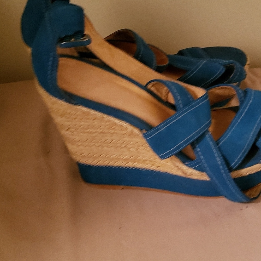 Wedge women's shoe